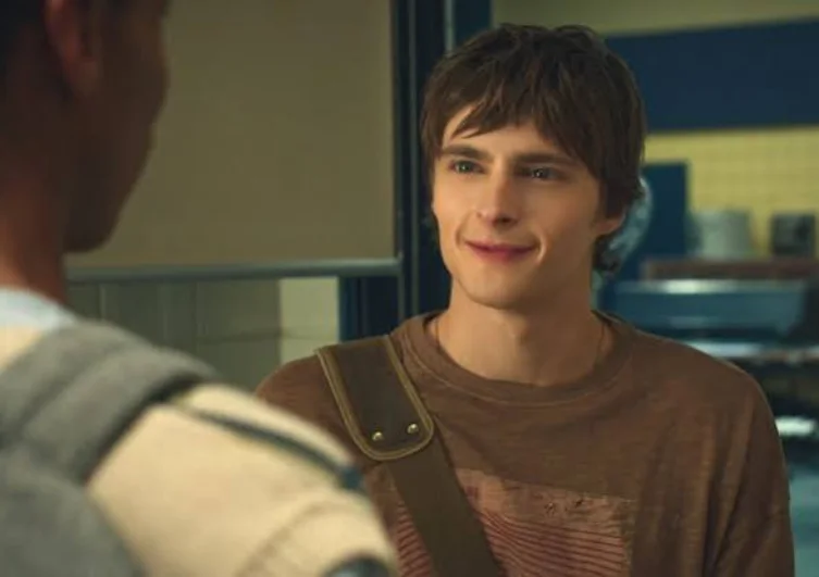 Nathan Walter speaking with Skylar in My Life with the Walter Boys