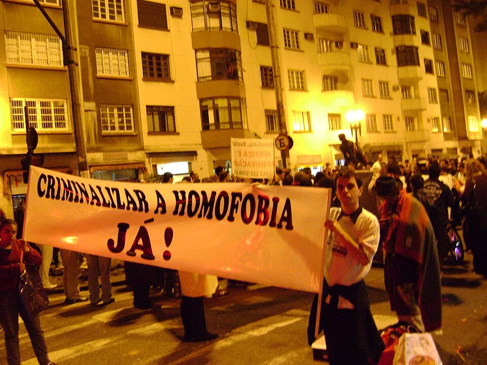 Demonstrators in São Paulo holding a banner calling for homophobia to be criminalised